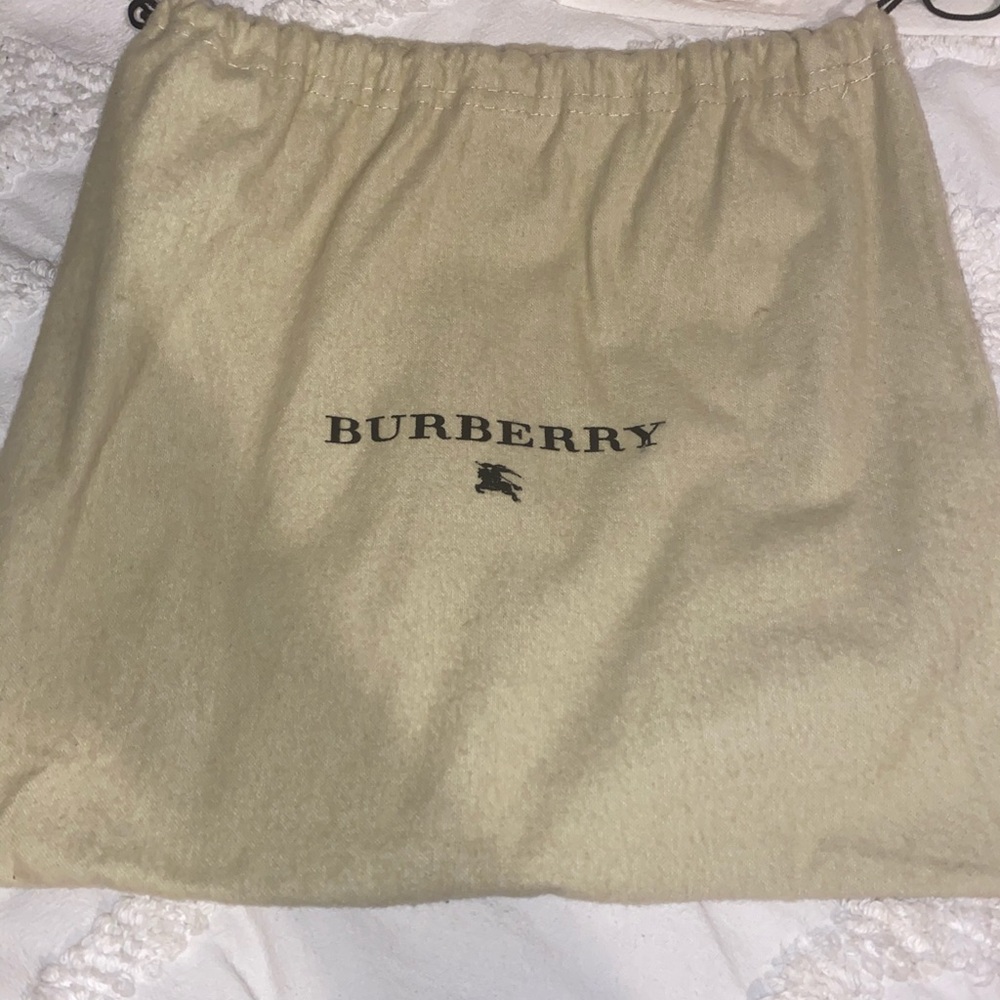 Small Vintage Burberry Tote - Picture 4 of 4